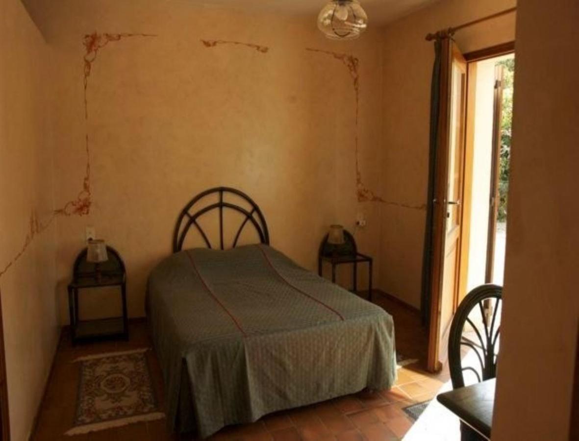 Chambres D'Hotes Les Pierries Vezannes Phòng bức ảnh